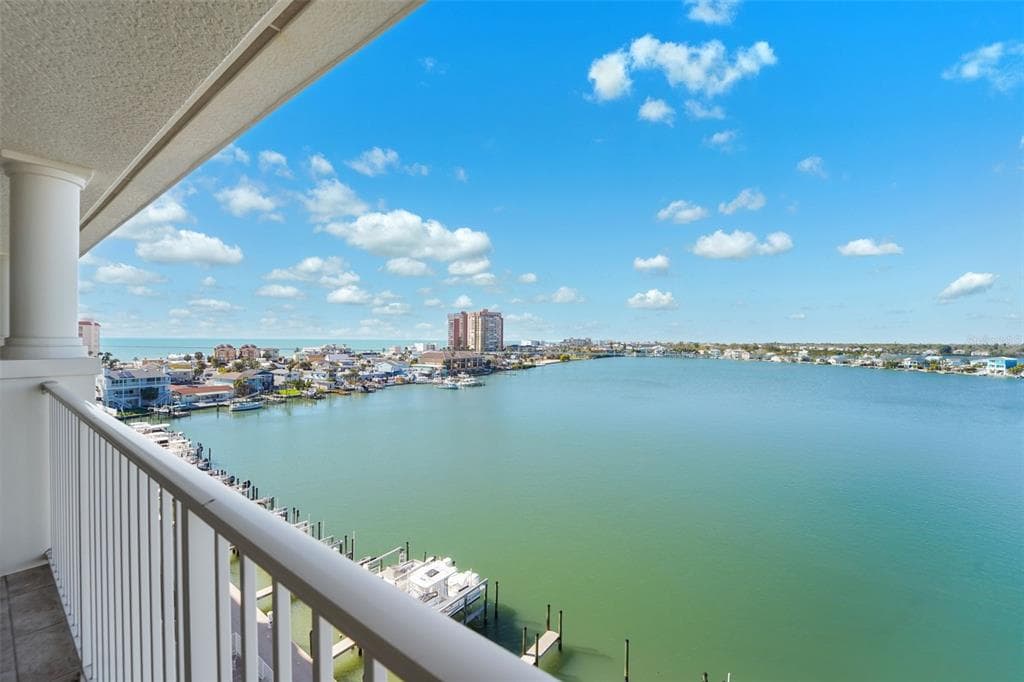 17735 GULF BOULEVARD UNIT 702 REDINGTON SHORES, FL 33708