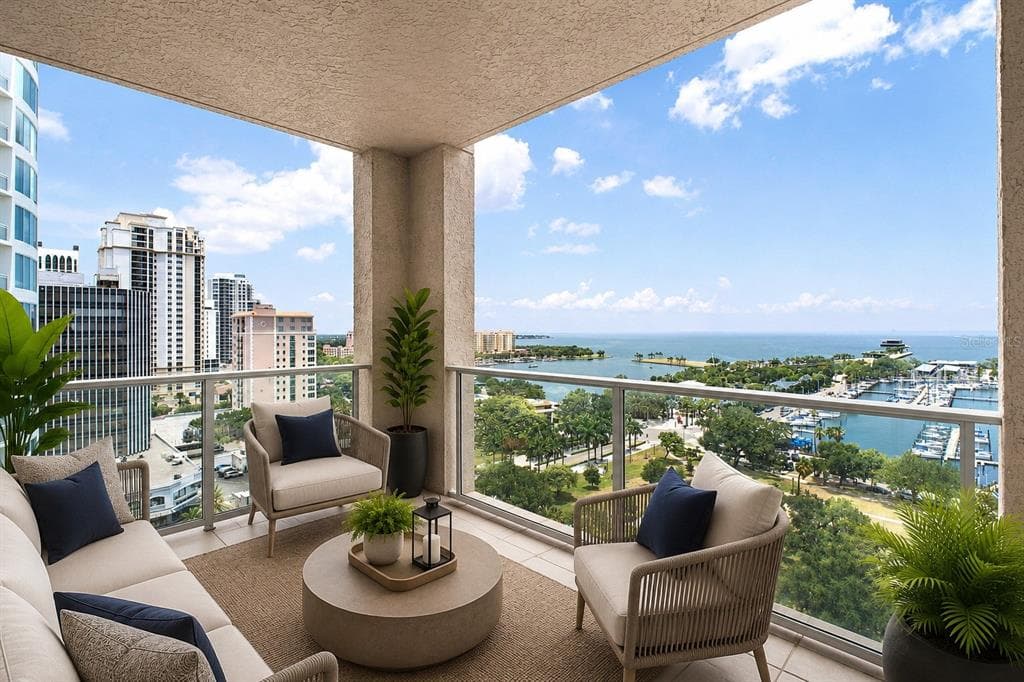 100 BEACH DRIVE NE UNIT 1501 ST PETERSBURG, FL 33701