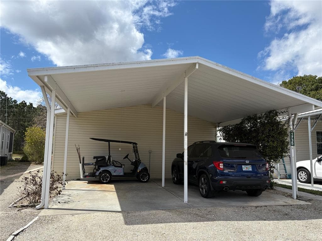 1735 DOROTHY BOULEVARD LUTZ, FL 33558