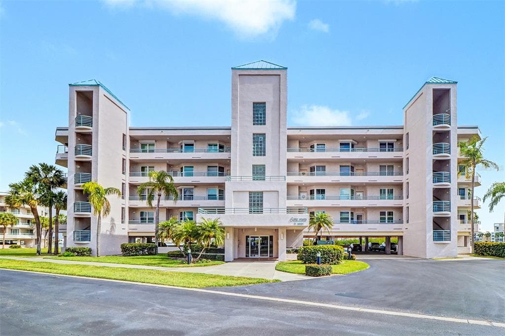 8021 SAILBOAT KEY BOULEVARD S UNIT 101