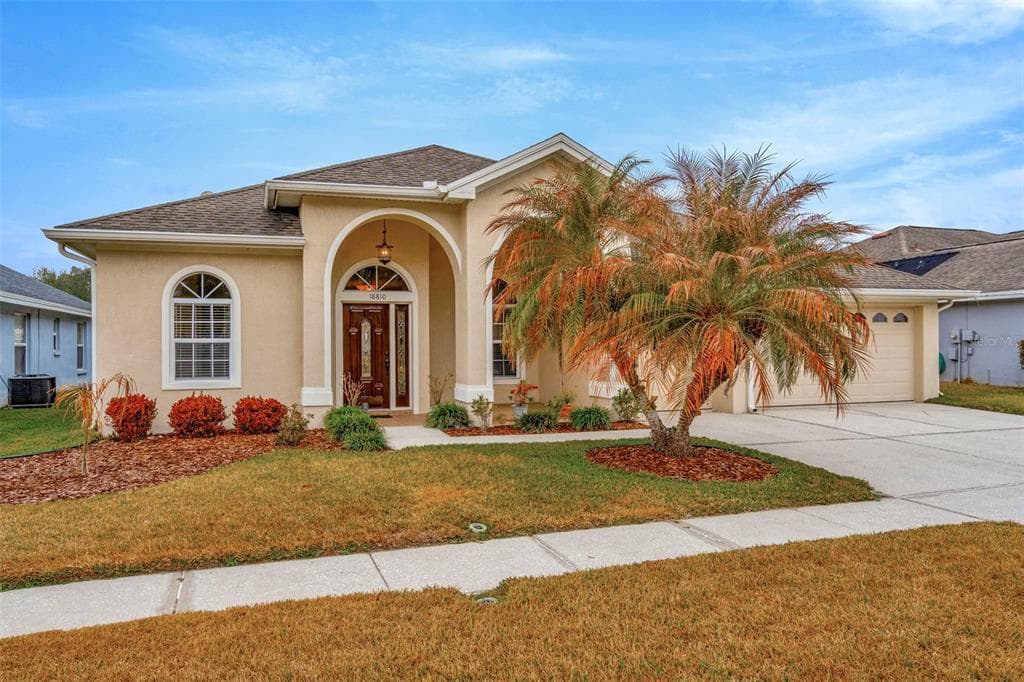 18810 FOREST GLEN COURT TAMPA, FL 33647