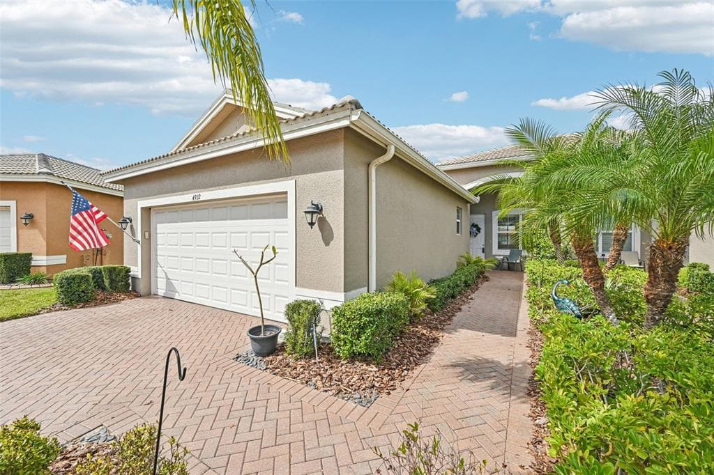 4932 MARBLE SPRINGS CIRCLE WIMAUMA, FL 33598