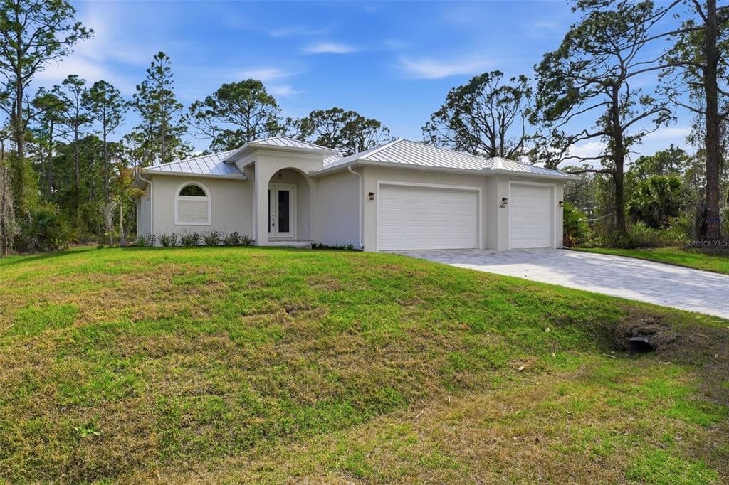 5823 BURWIN AVENUE NORTH PORT, FL 34291