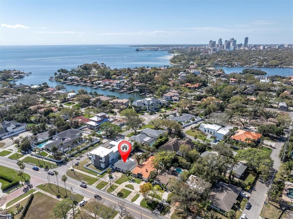 735 SNELL ISLE BOULEVARD NE ST PETERSBURG, FL 33704