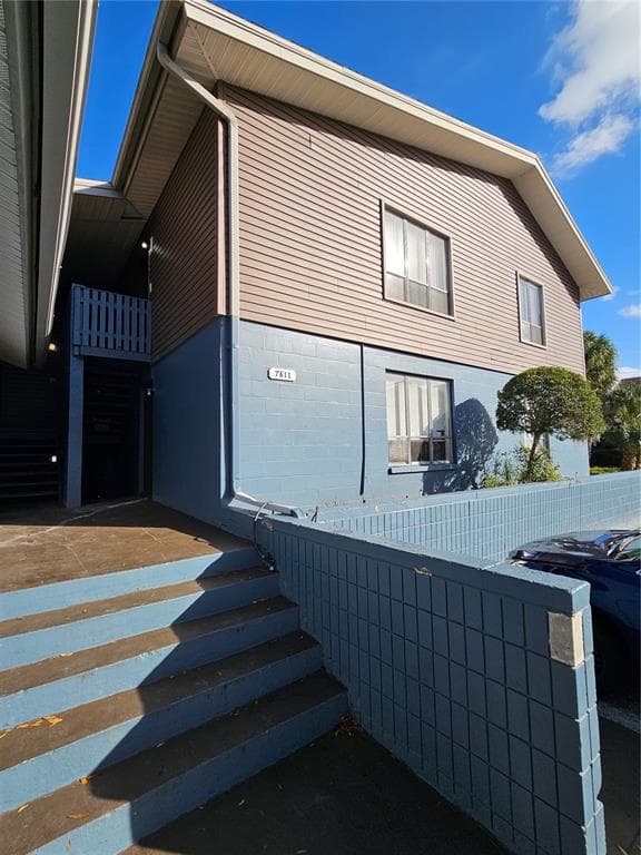 7611 PAULA DRIVE UNIT 5