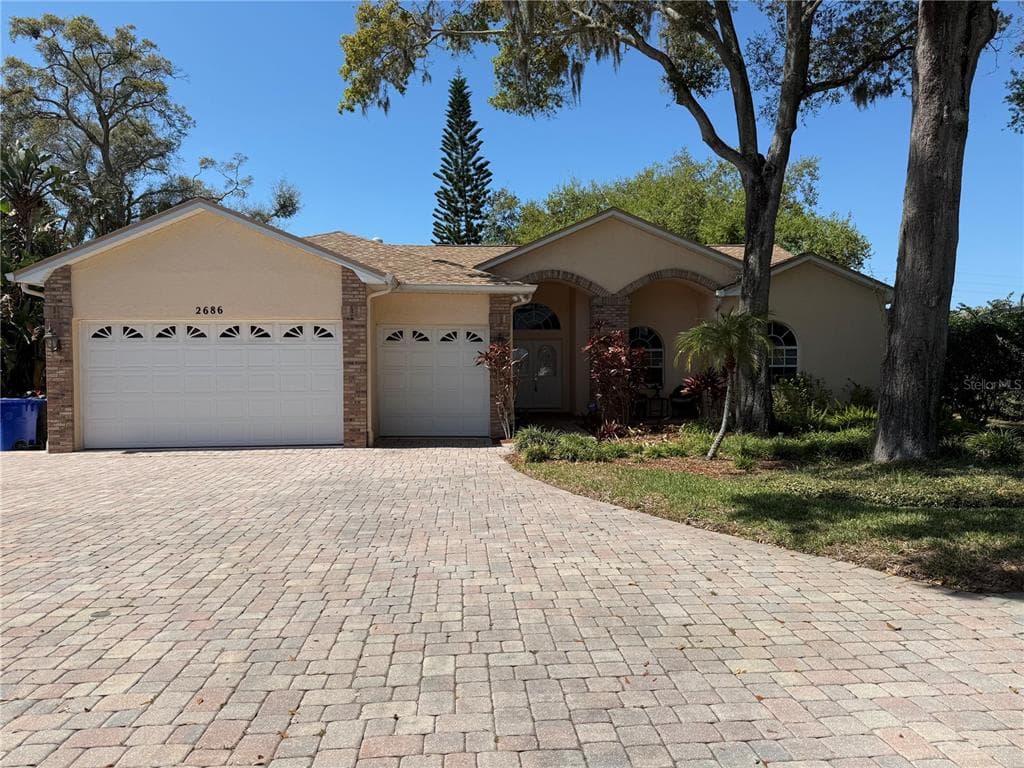 2686 CRYSTAL CIRCLE DUNEDIN, FL 34698