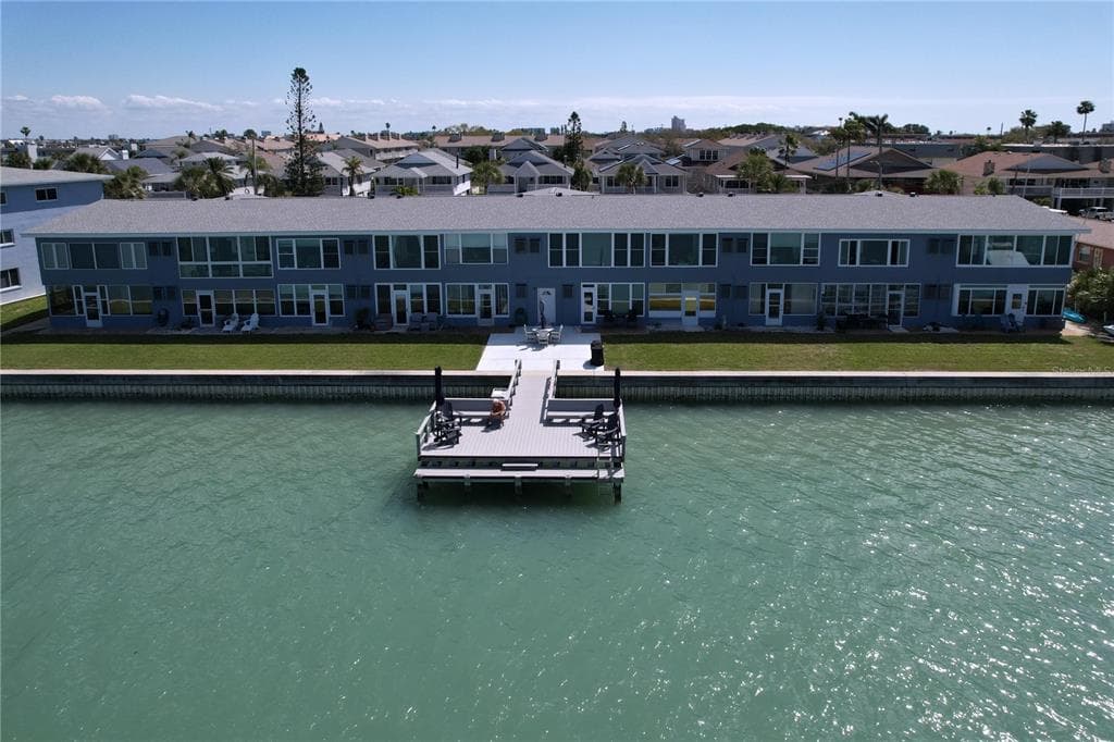 250 126TH AVENUE UNIT 110 TREASURE ISLAND, FL 33706