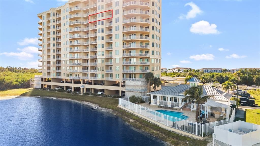 10851 MANGROVE CAY LANE NE UNIT 1112 ST PETERSBURG, FL 33716