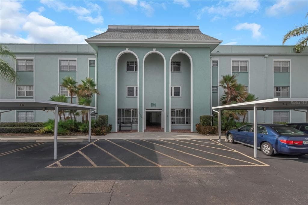 1706 BELLEAIR FOREST DRIVE UNIT 222 BELLEAIR, FL 33756