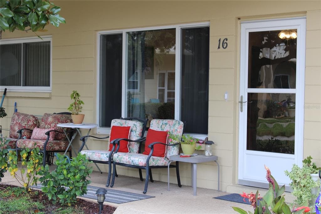2360 IRISH LANE UNIT 16 CLEARWATER, FL 33763