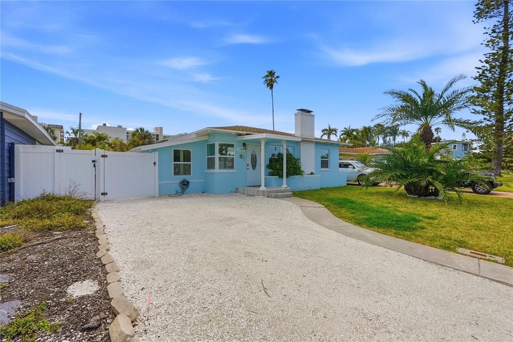 15424 2ND STREET E MADEIRA BEACH, FL 33708