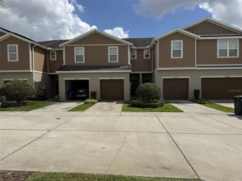 4812 WHITE SANDERLING COURT TAMPA, FL 33619