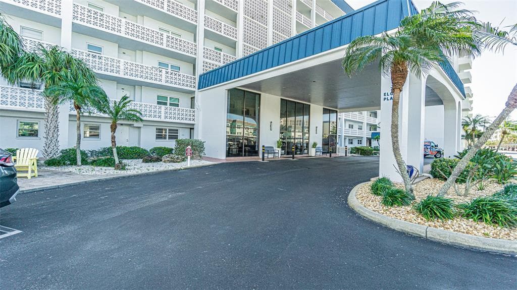 7 ELGIN PLACE UNIT 301 DUNEDIN, FL 34698