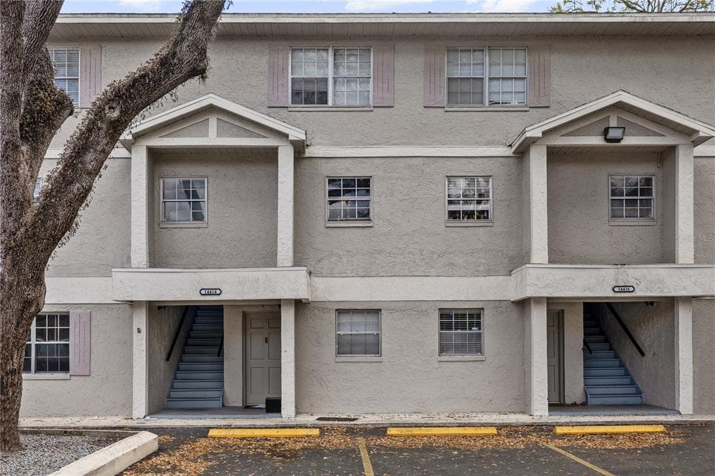 14414 REUTER STRASSE CIRCLE UNIT 212 TAMPA, FL 33613
