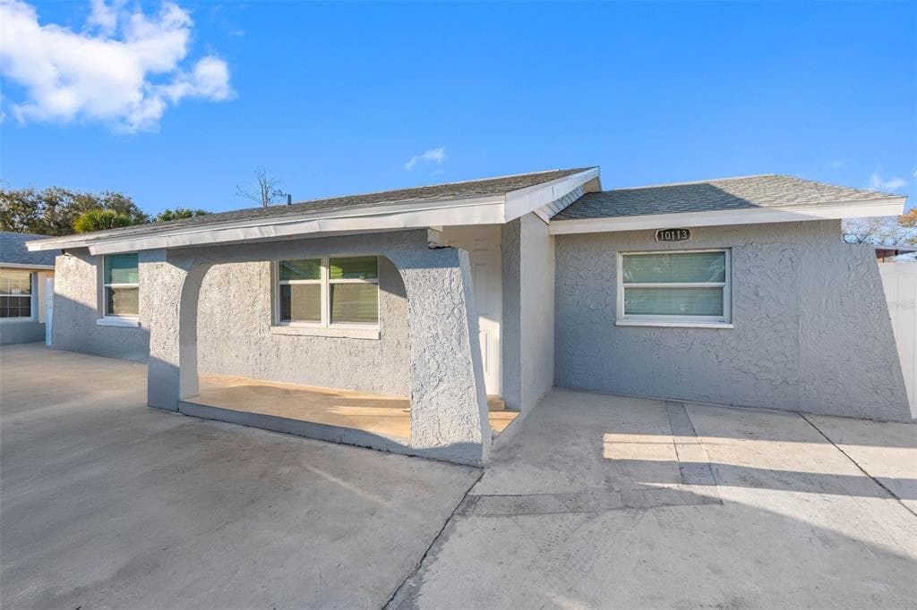 10113 ROYAL ACRES COURT TAMPA, FL 33615
