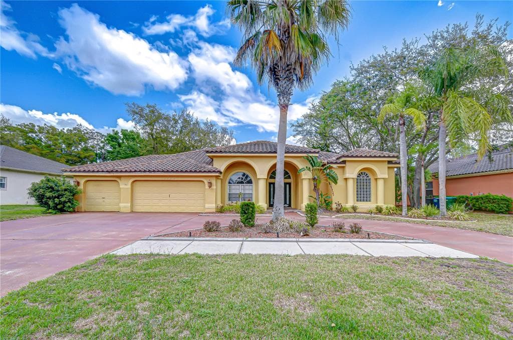 3373 CRESCENT OAKS BOULEVARD