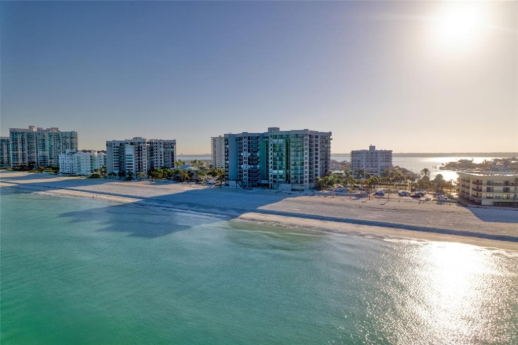 1660 GULF BOULEVARD UNIT 807
