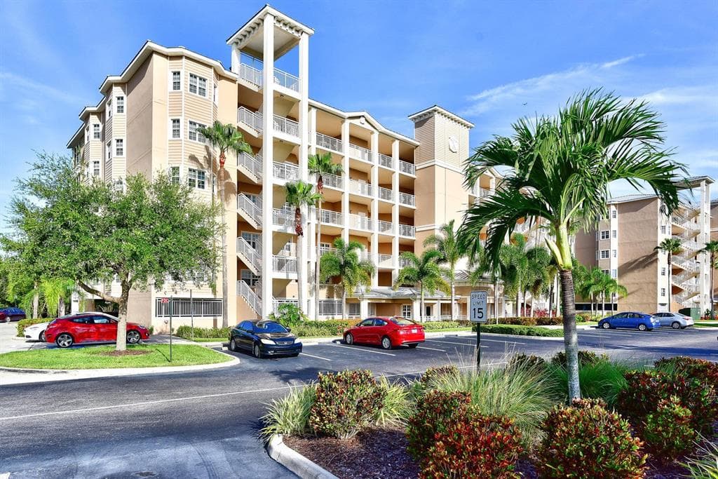 7070 KEY HAVEN ROAD UNIT 602 SEMINOLE, FL 33777