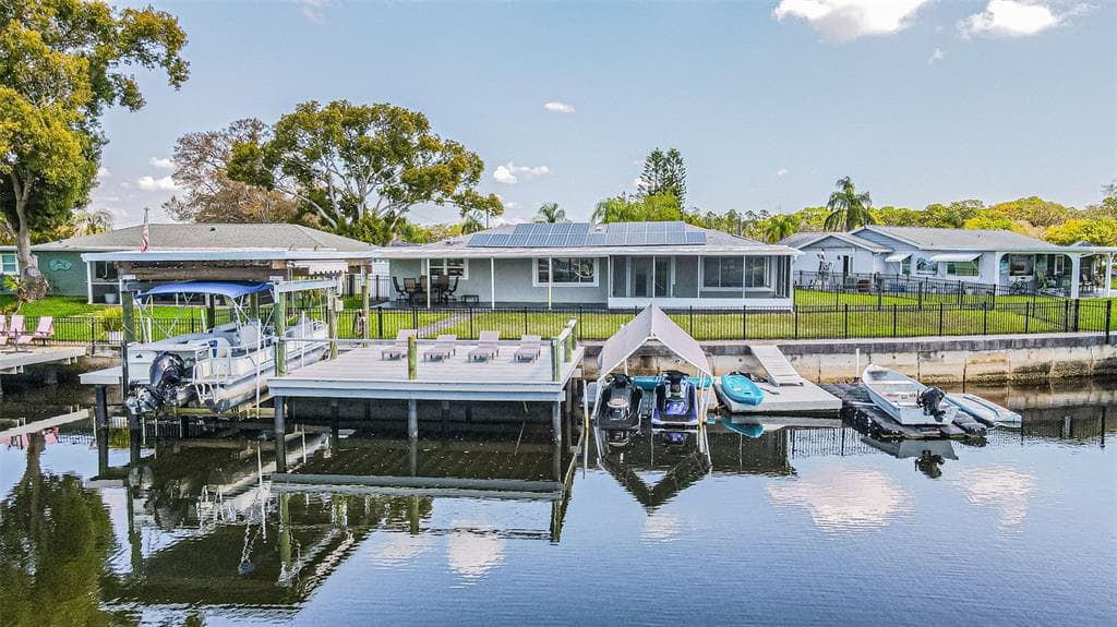 1125 FERNWOOD DRIVE