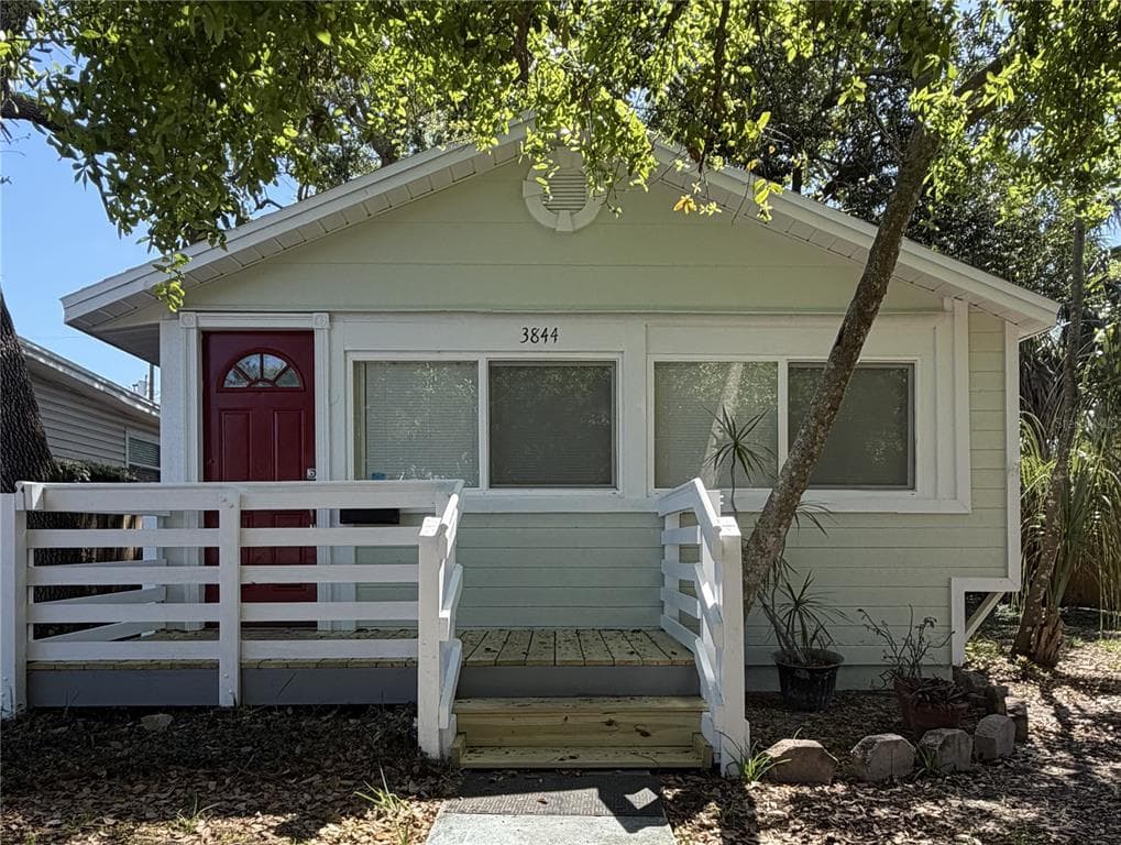 3844 BURLINGTON AVENUE N ST PETERSBURG, FL 33713