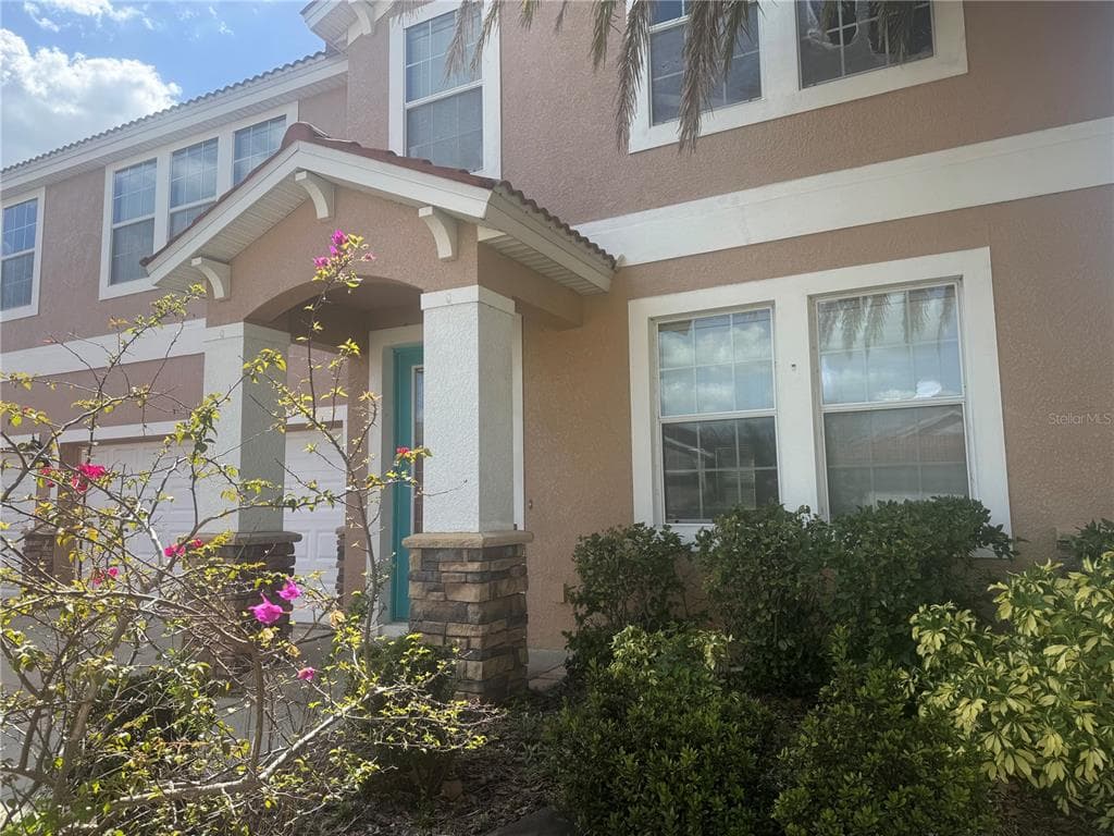 142 STAR SHELL DRIVE APOLLO BEACH, FL 33572