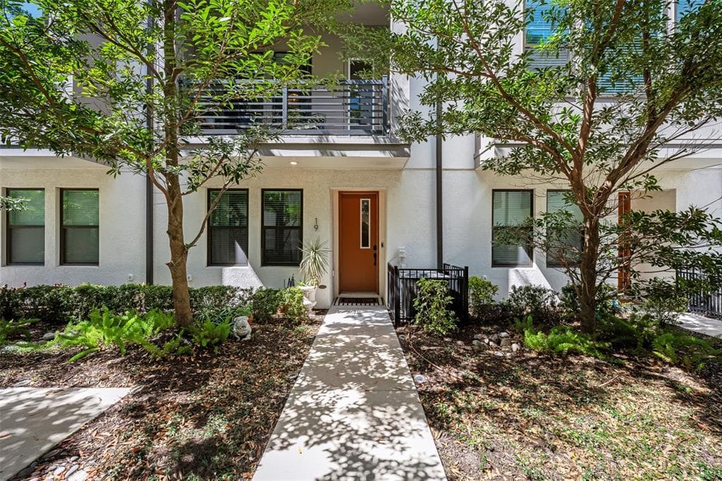 2511 N GRADY AVENUE UNIT 19 TAMPA, FL 33607