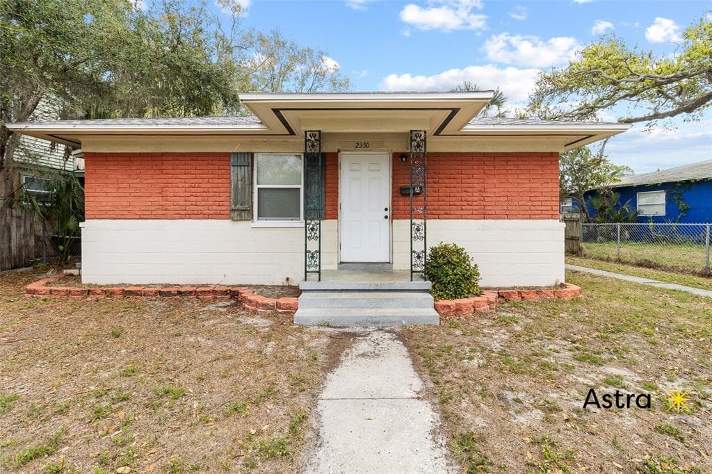 2350 GROVE STREET S ST PETERSBURG, FL 33705