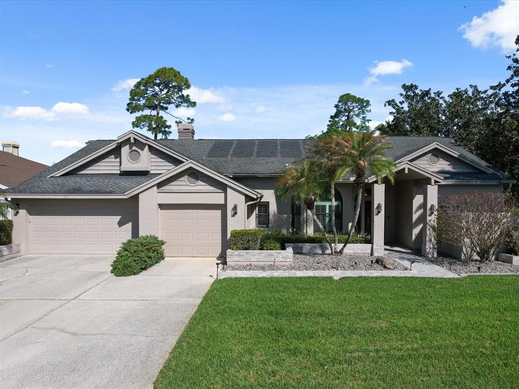10 WINDRUSH COURT OLDSMAR, FL 34677
