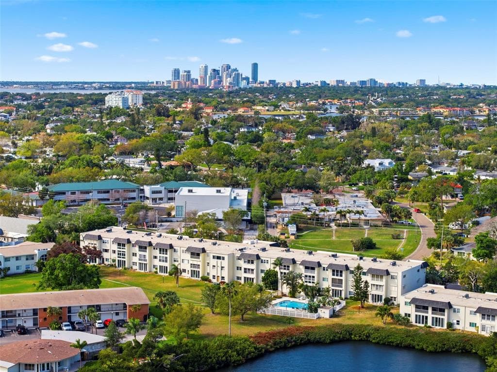4595 CHANCELLOR STREET NE UNIT 227 ST PETERSBURG, FL 33703
