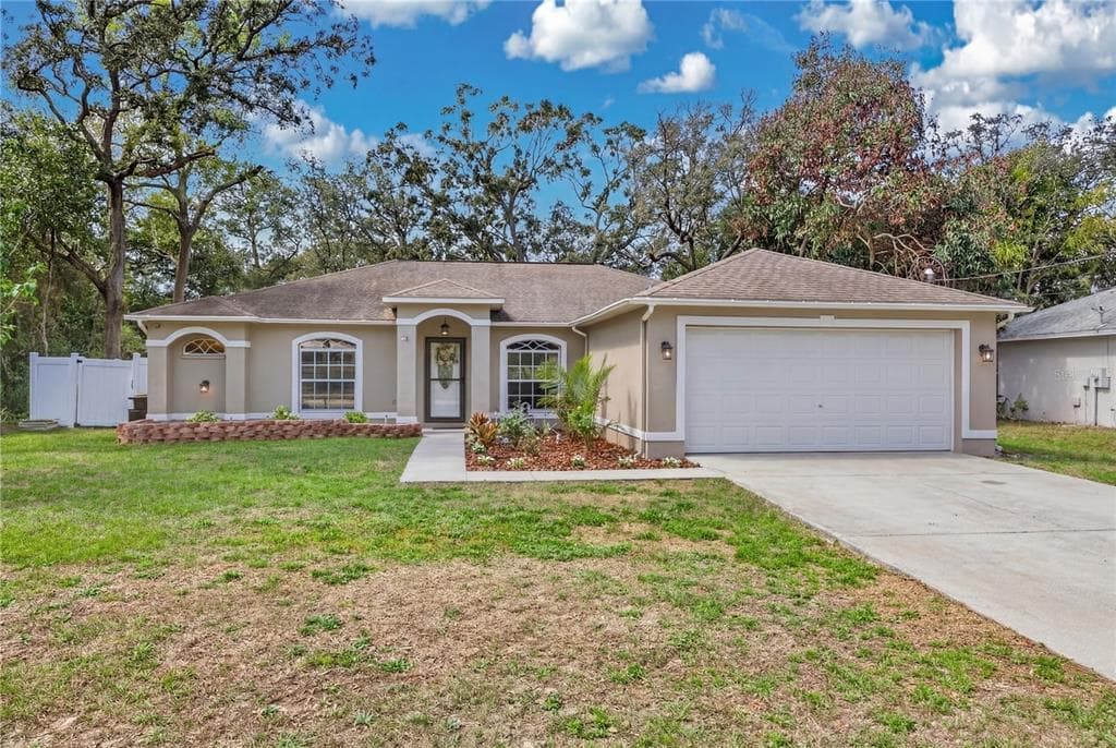 1429 LAREDO AVENUE SPRING HILL, FL 34608
