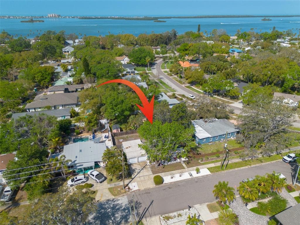 200 BROADWAY DUNEDIN, FL 34698