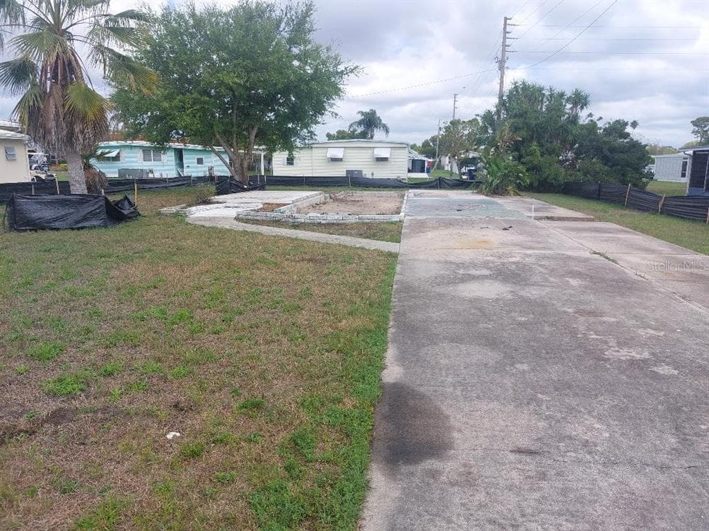 105 LAKE TARPON DRIVE UNIT 26 PALM HARBOR, FL 34684