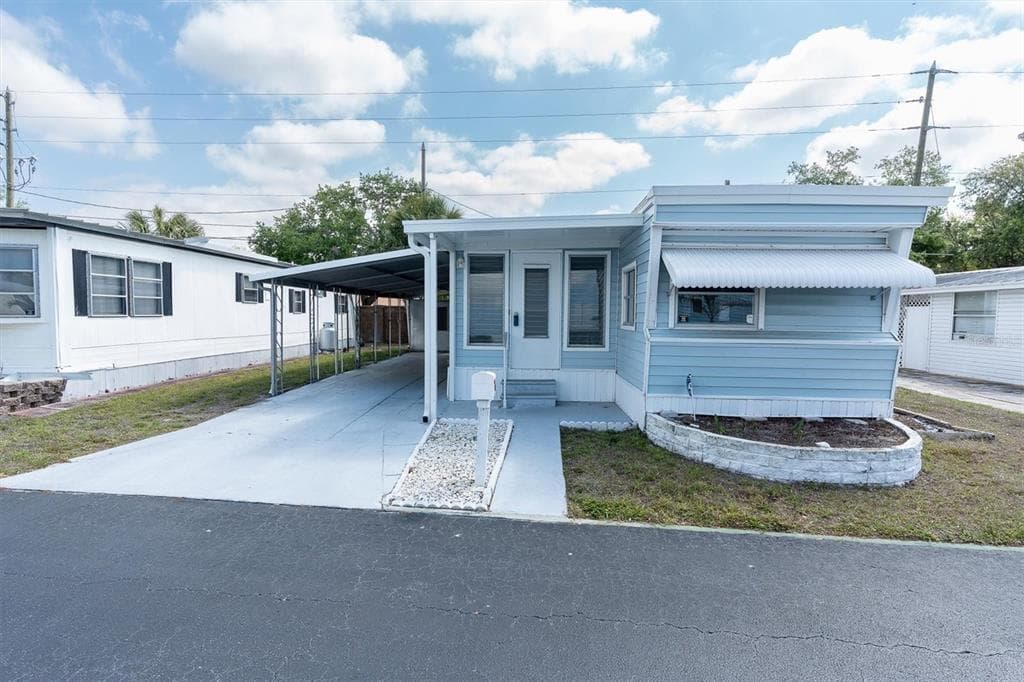 7801 34TH AVENUE N UNIT 6 ST PETERSBURG, FL 33710