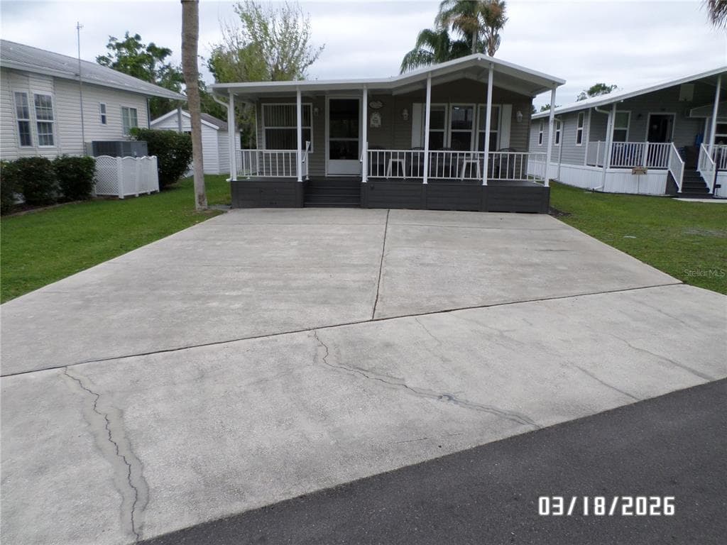 37 APPALOOSA TRAIL LAKE WALES, FL 33898