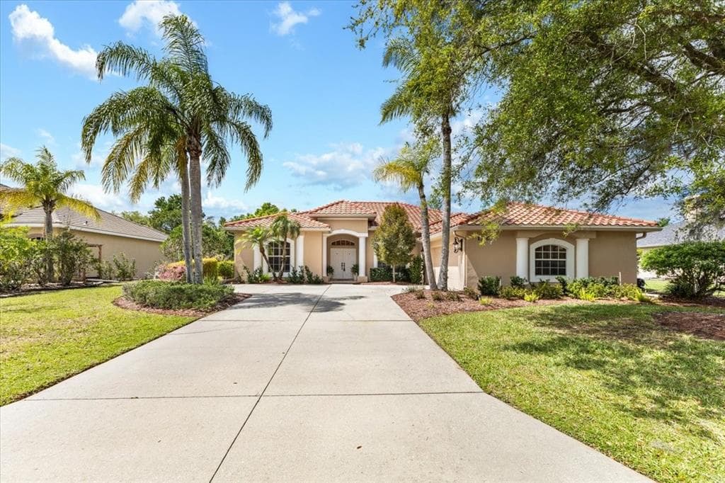13105 PEREGRIN CIRCLE BRADENTON, FL 34212