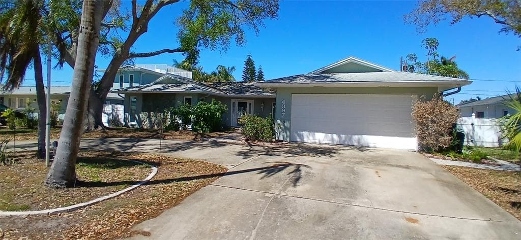 4397 HARBOR HILLS DRIVE LARGO, FL 33770