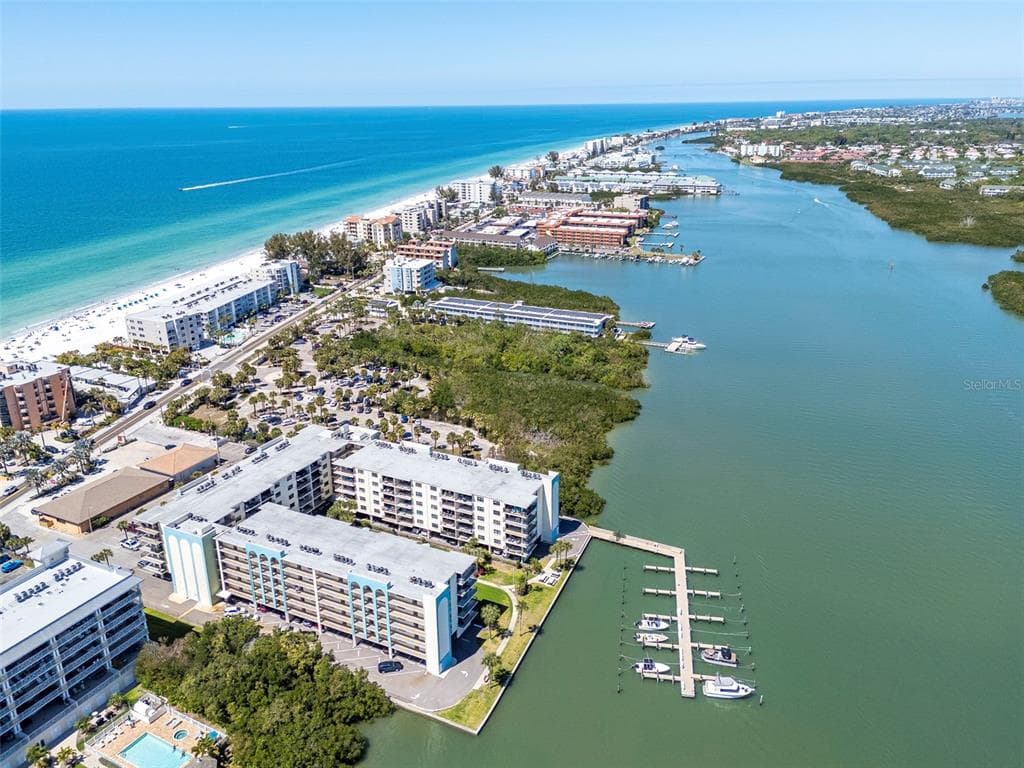 19531 GULF BOULEVARD UNIT 414 INDIAN SHORES, FL 33785