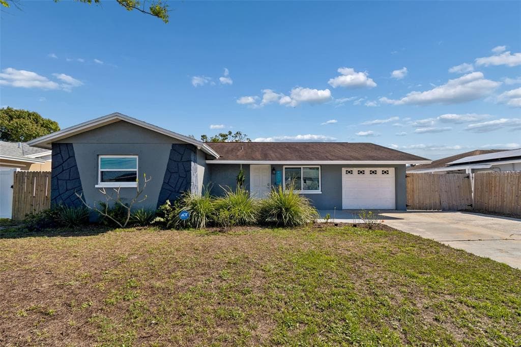 6882 62ND AVENUE N PINELLAS PARK, FL 33781