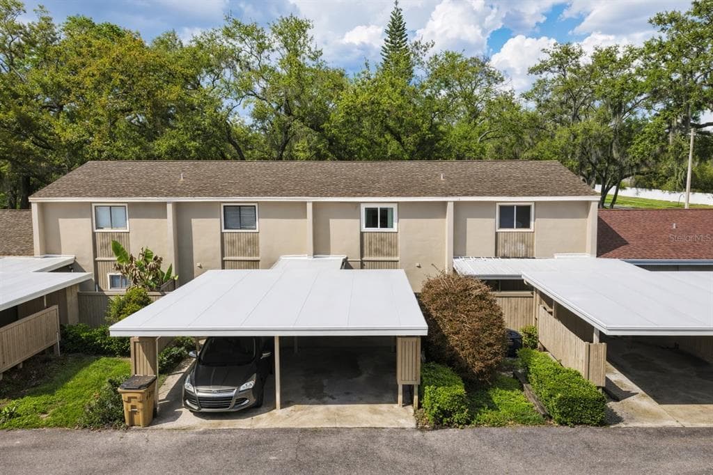 7912 CEDAR DRIVE UNIT 7912 TEMPLE TERRACE, FL 33637