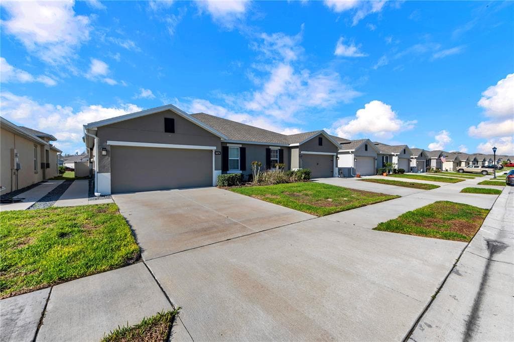 18276 TURNING LEAF CIRCLE LAND O LAKES, FL 34638