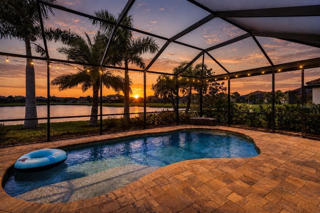 10107 CARNOUSTIE PLACE BRADENTON, FL 34211
