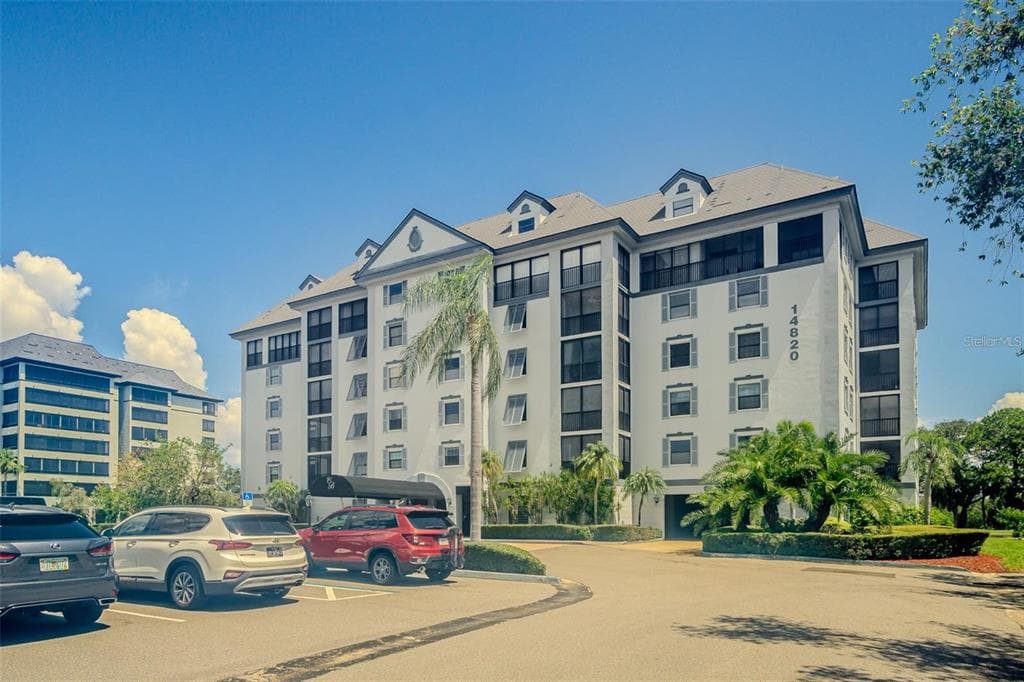 14820 RUE DE BAYONNE UNIT 301