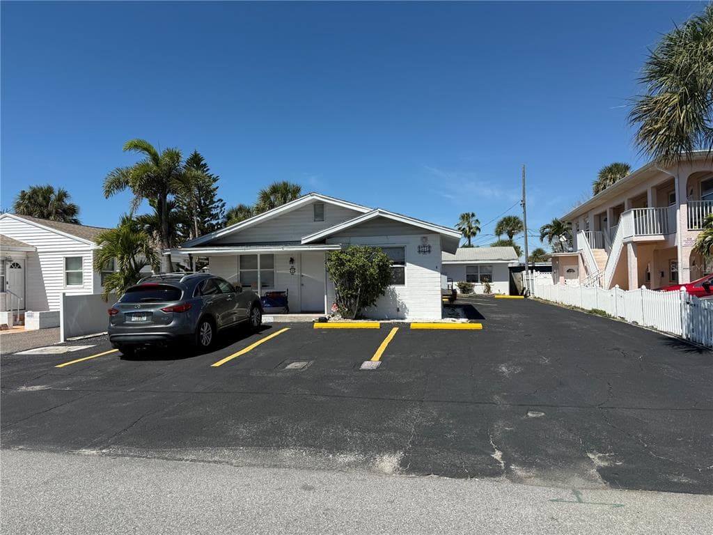 551 73RD AVENUE UNIT 2 ST PETE BEACH, FL 33706
