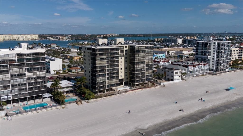 15400 GULF BLVD UNIT 501