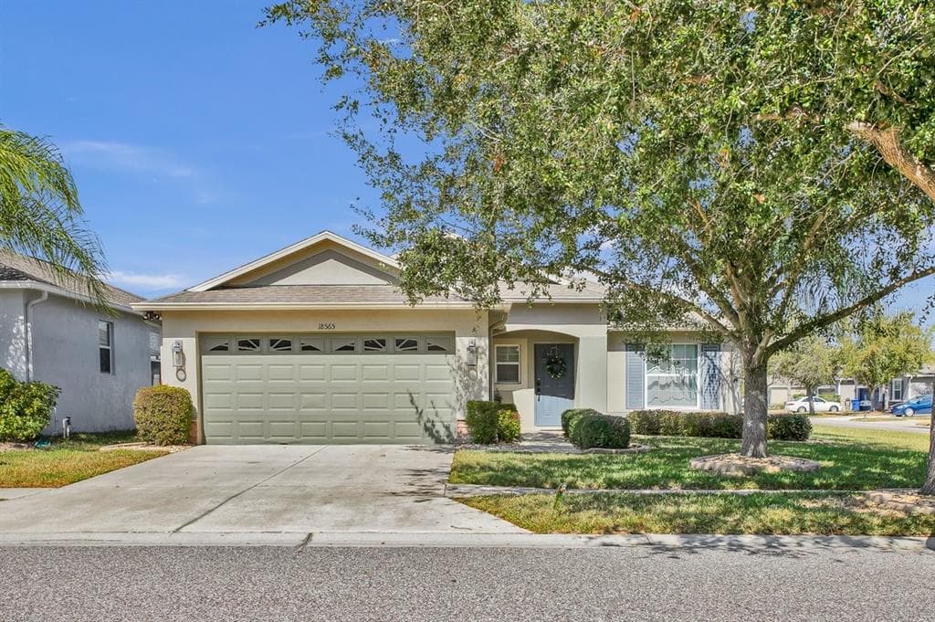 18565 STROMBURY DRIVE LAND O LAKES, FL 34638