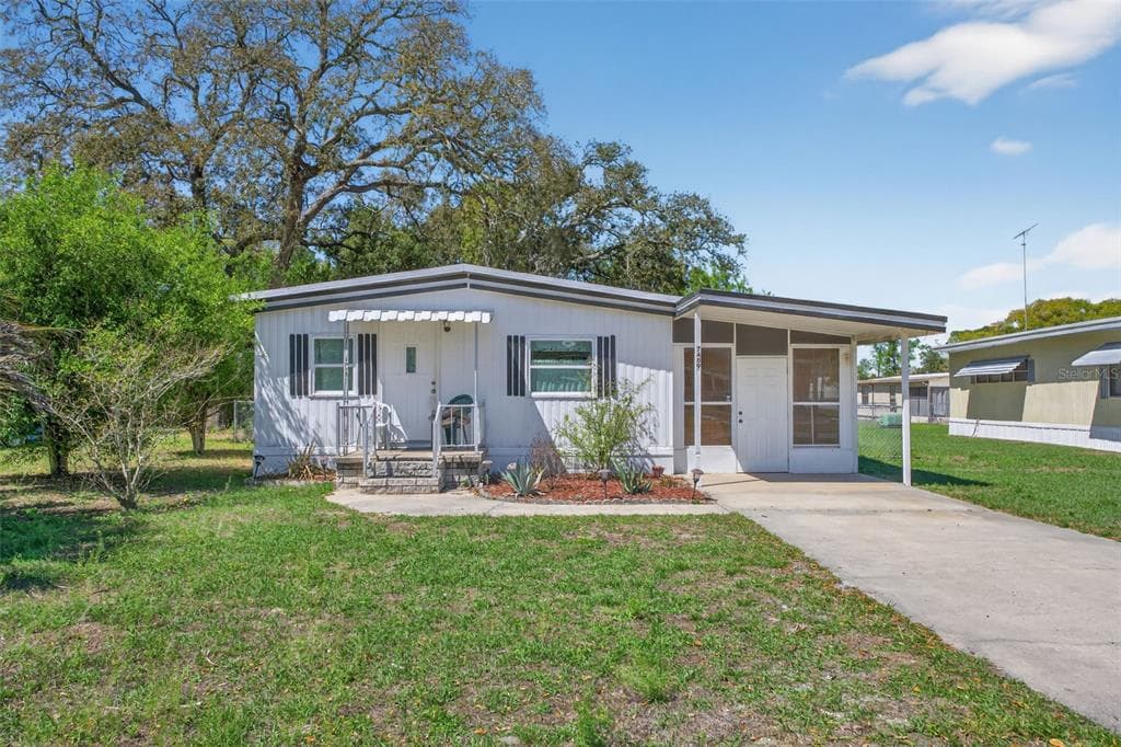 7489 WESTERN CIRCLE DRIVE BROOKSVILLE, FL 34613