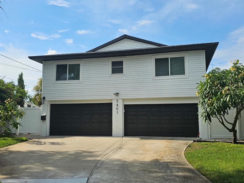 3401 MANATEE DRIVE SE