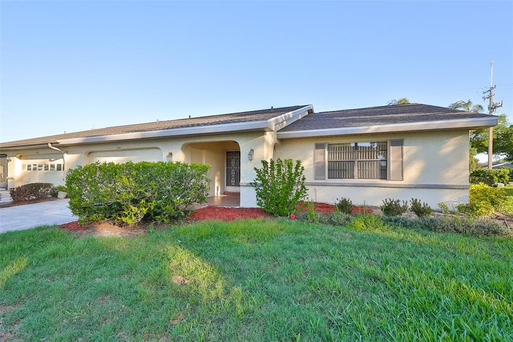 2321 LANCASTER DRIVE SUN CITY CENTER, FL 33573