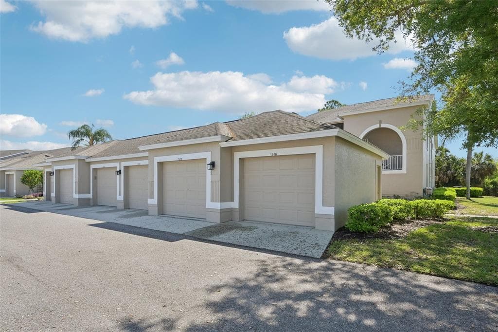 9550 HIGH GATE DRIVE UNIT 1526 SARASOTA, FL 34238