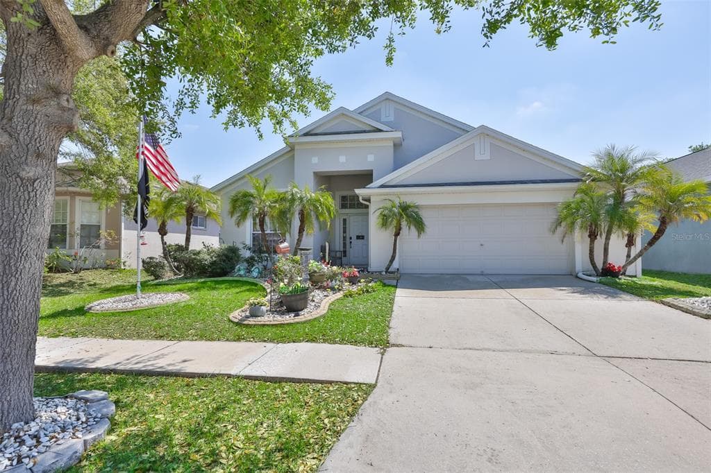 5223 CLOVER MIST DRIVE APOLLO BEACH, FL 33572
